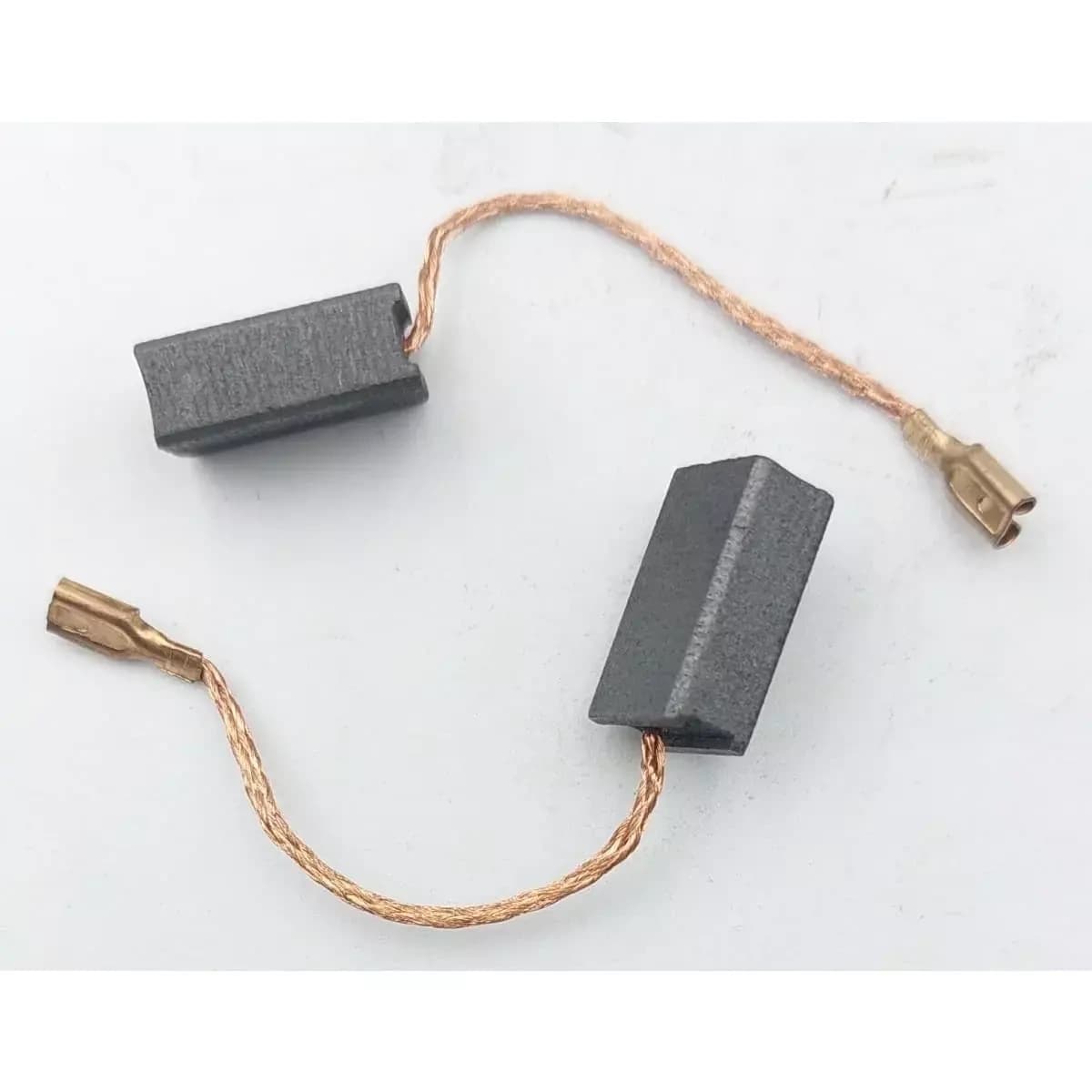Elektrografitové kefky 2 ks. pre DED7952 (poz. 37)
