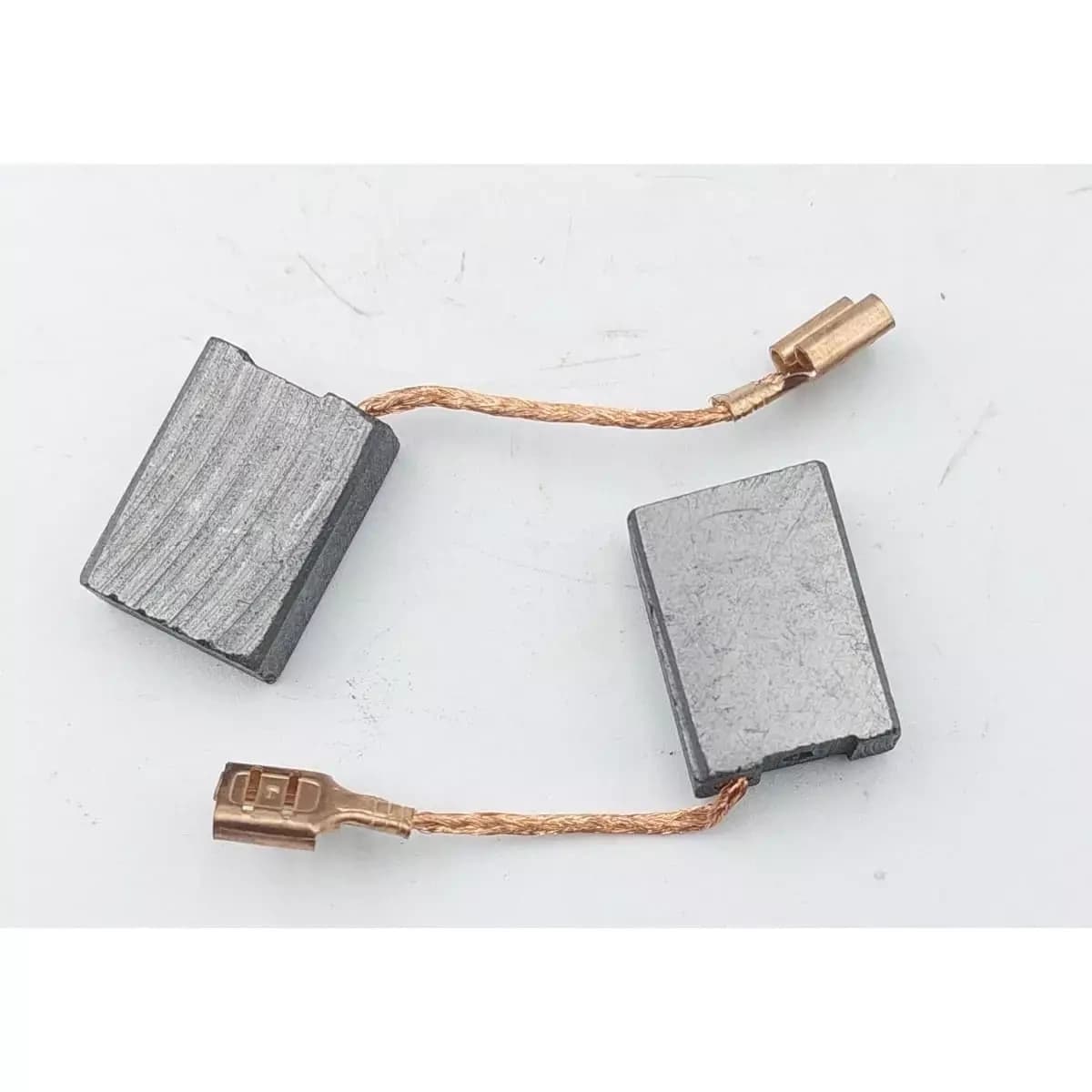 Elektrografitové kefky 2 ks. pre DED7953 (poz. 44)