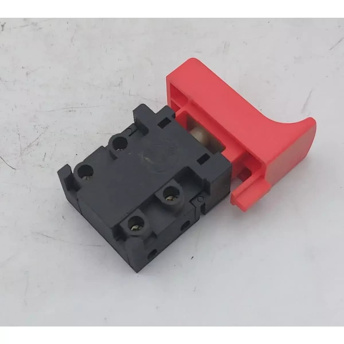 Spínač FA5-8/2MD 8A 250V