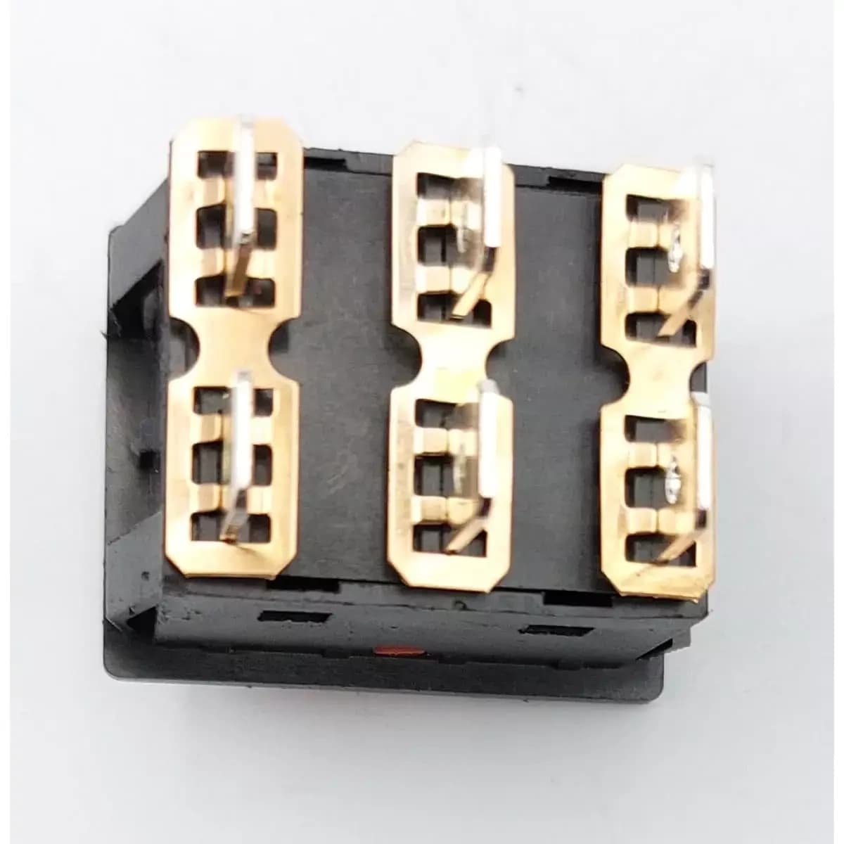 Prepínač 12/24V