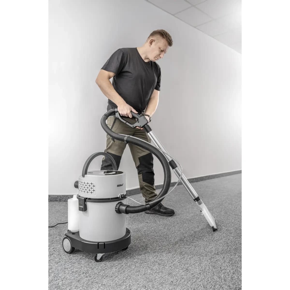 Tepovací vysávač 2 v 1, 1200 W – 9